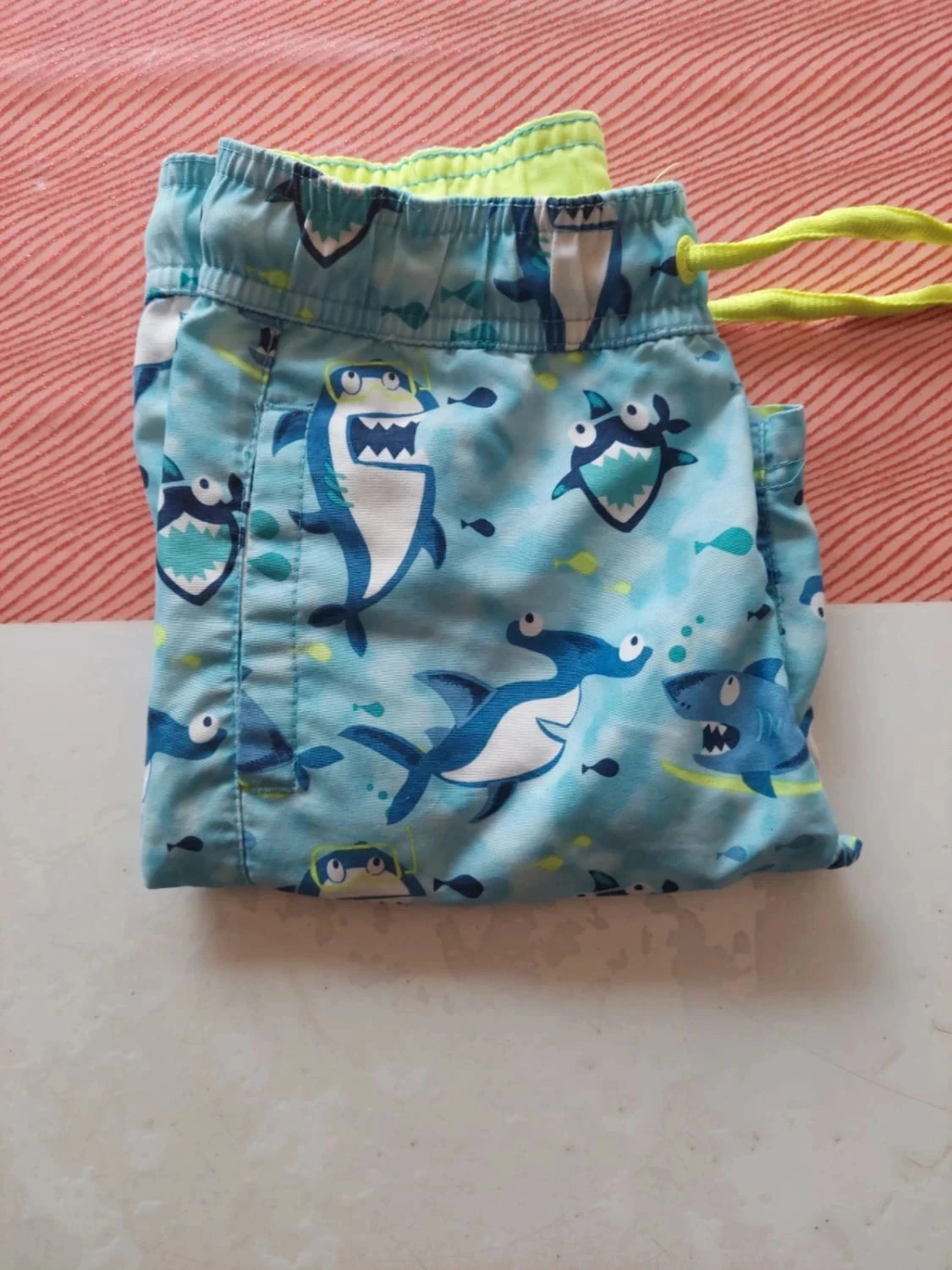 Short de bain C&A 3 ans (98cm)